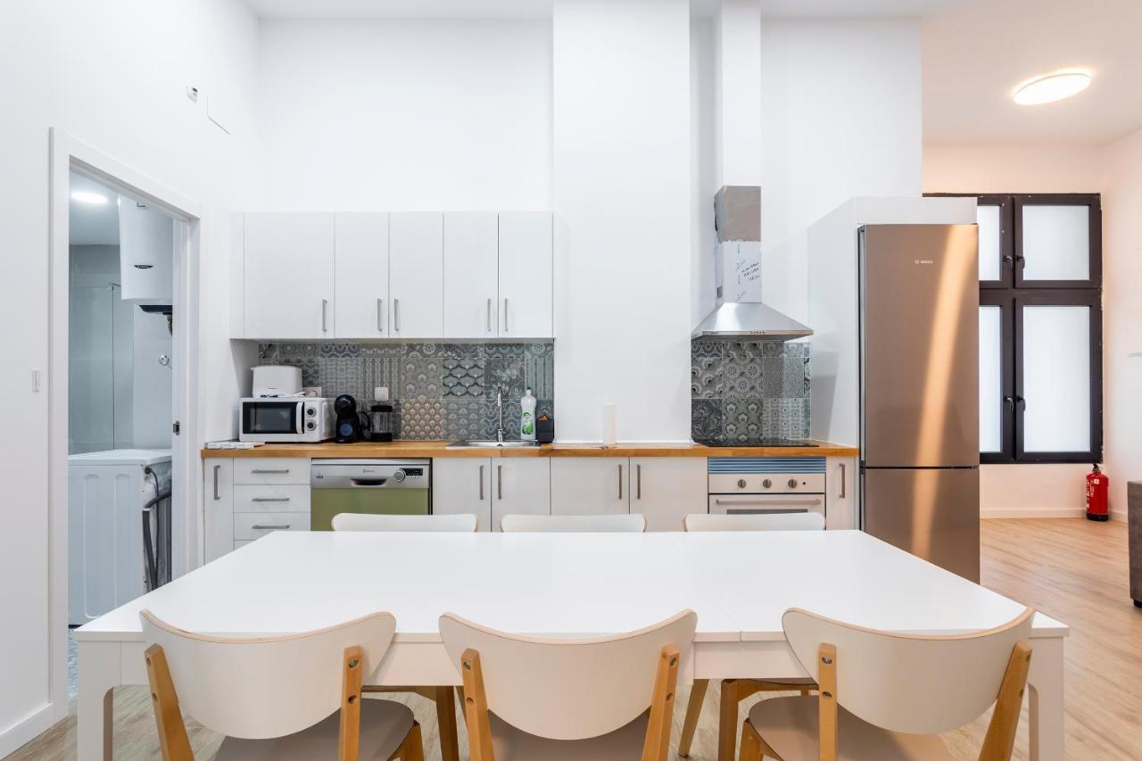 Appartement 10 Pax, Ac, Wifi Gratis, Ciudad Artes Y Ciencias à Valence Extérieur photo