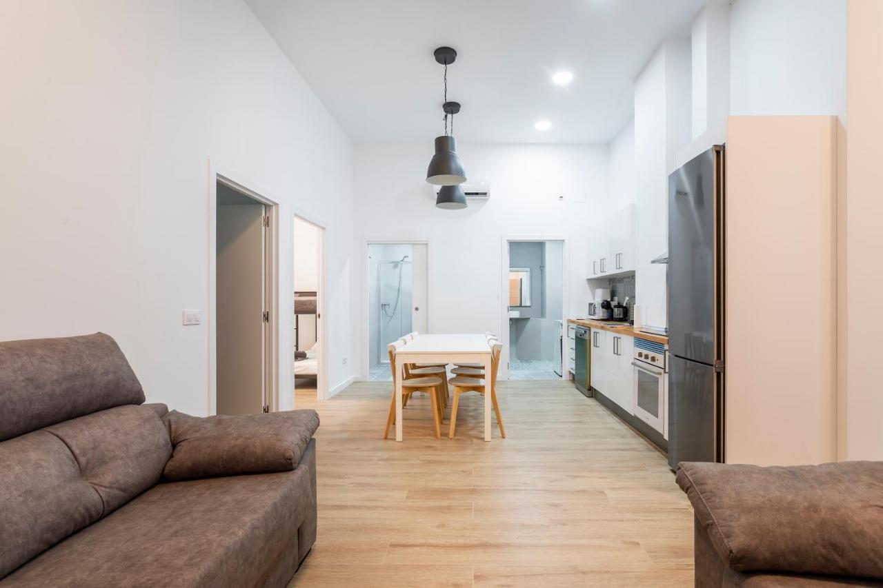 Appartement 10 Pax, Ac, Wifi Gratis, Ciudad Artes Y Ciencias à Valence Extérieur photo