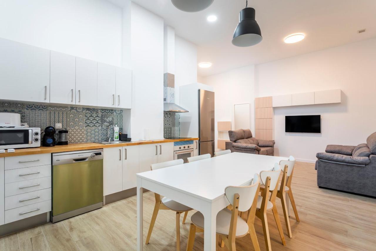 Appartement 10 Pax, Ac, Wifi Gratis, Ciudad Artes Y Ciencias à Valence Extérieur photo