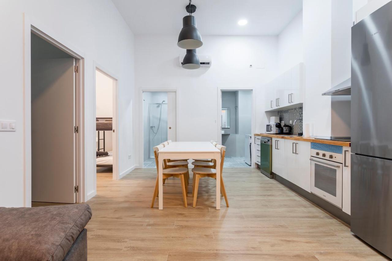 Appartement 10 Pax, Ac, Wifi Gratis, Ciudad Artes Y Ciencias à Valence Extérieur photo
