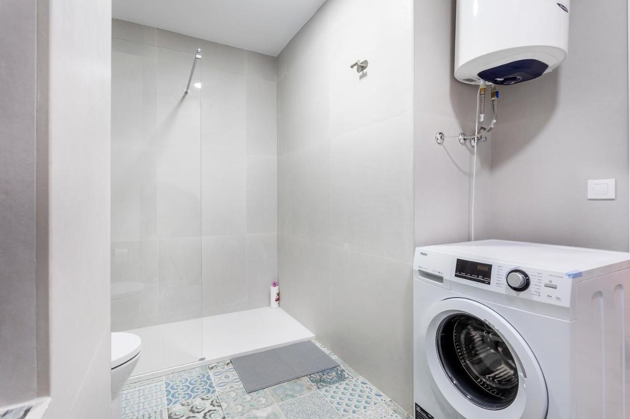 Appartement 10 Pax, Ac, Wifi Gratis, Ciudad Artes Y Ciencias à Valence Extérieur photo